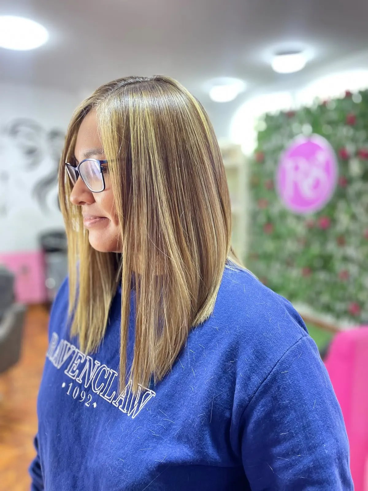 Alisado KeratinPlex en cabello con mechas, liso y con brillo, resultado real en Lima